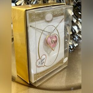 Gold Accents Heart Pendant Necklace with Pink 'Mom' Design